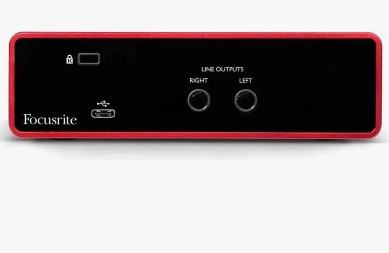 Interface De Áudio Usb Focusrite Scarlett 2i2 Geração 3 - Foto 3
