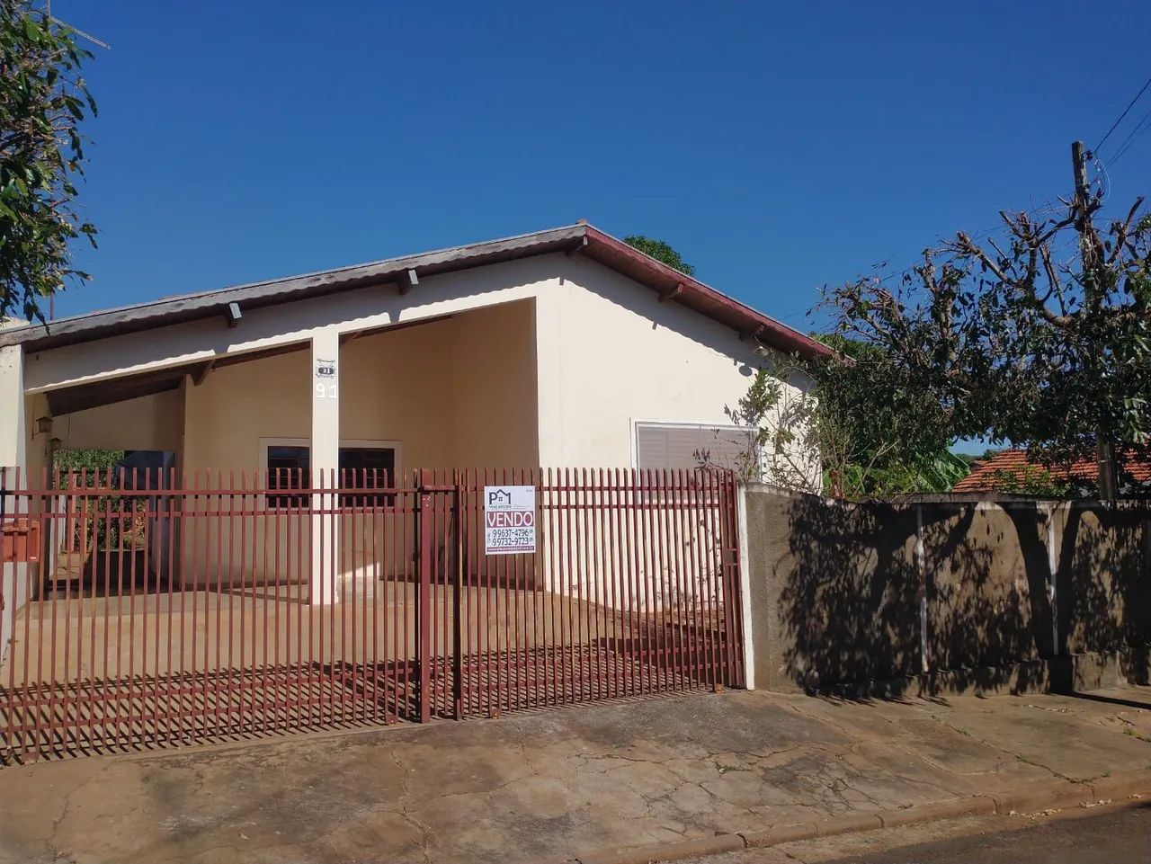 Casa a venda / aluga 