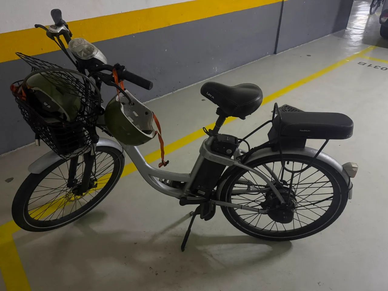 Bicicleta eletrica LEV único dono - Foto 3