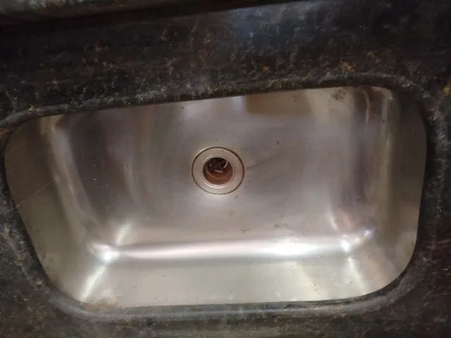 Pia de granito 