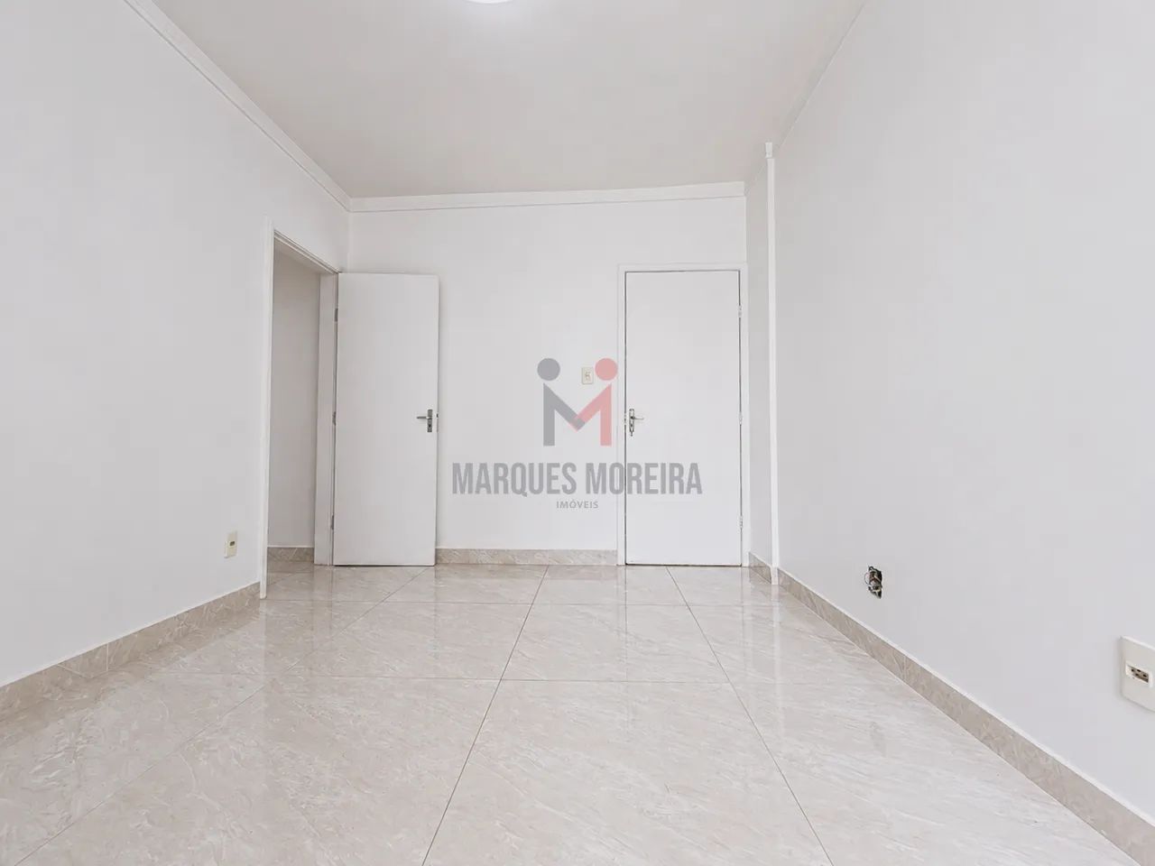 2 Quartos Reformado e Pronto para Morar no Centro!! - Foto 3