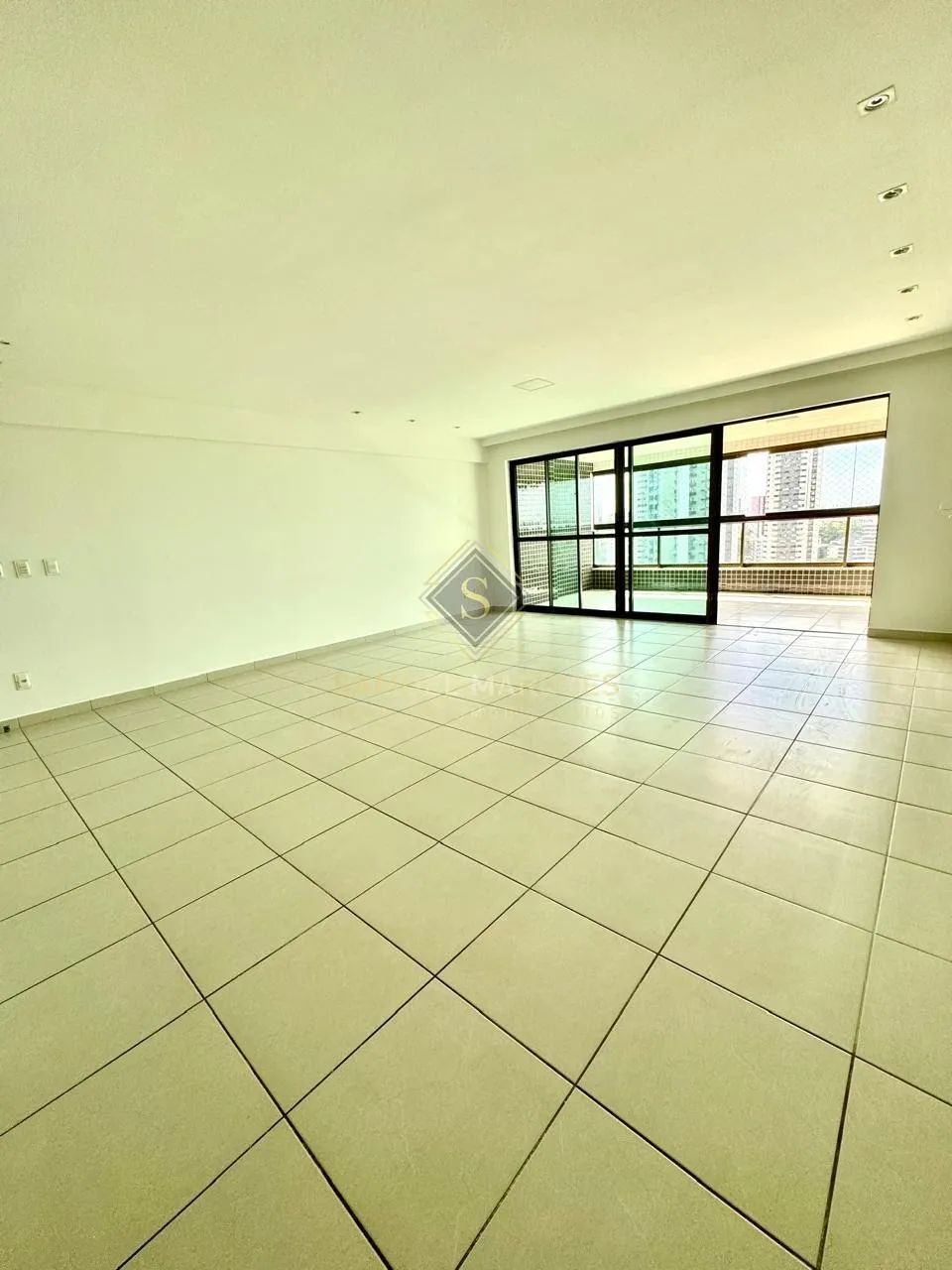 Apartamento com , 4 Suítes, com 207M² em Casa Forte - Foto 5