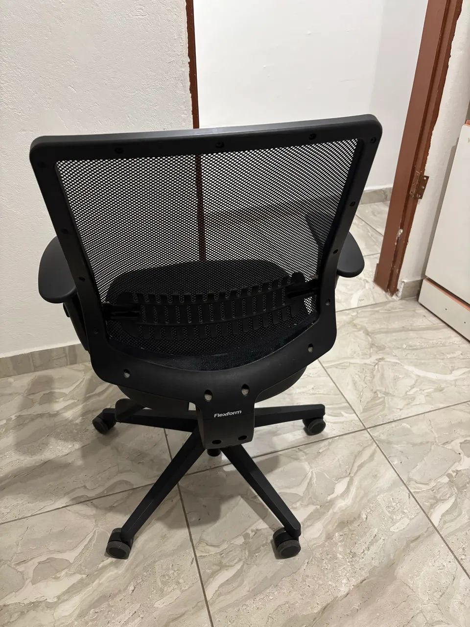 Cadeira de escritório Flexform Uni All Black