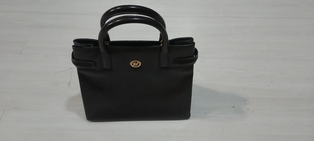 Bolsa Vitor Hugo original marrom com muito estilo e elegância 