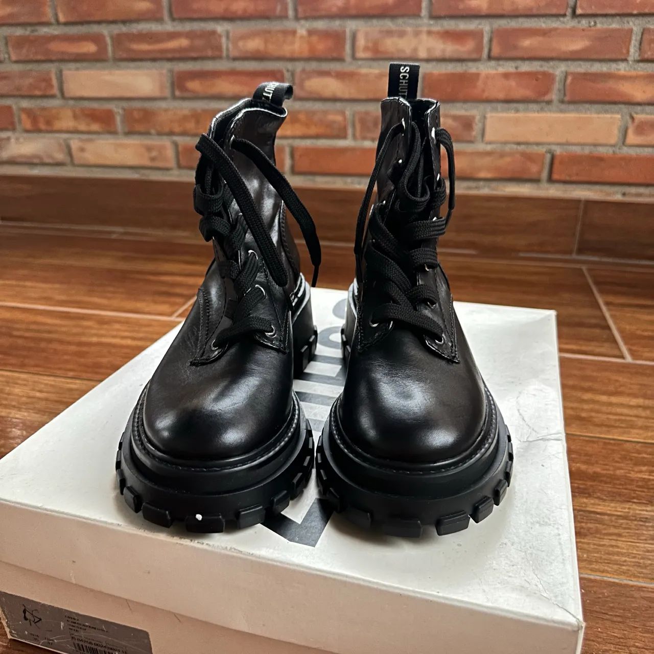 Bota tratorada Schutz  - Foto 4
