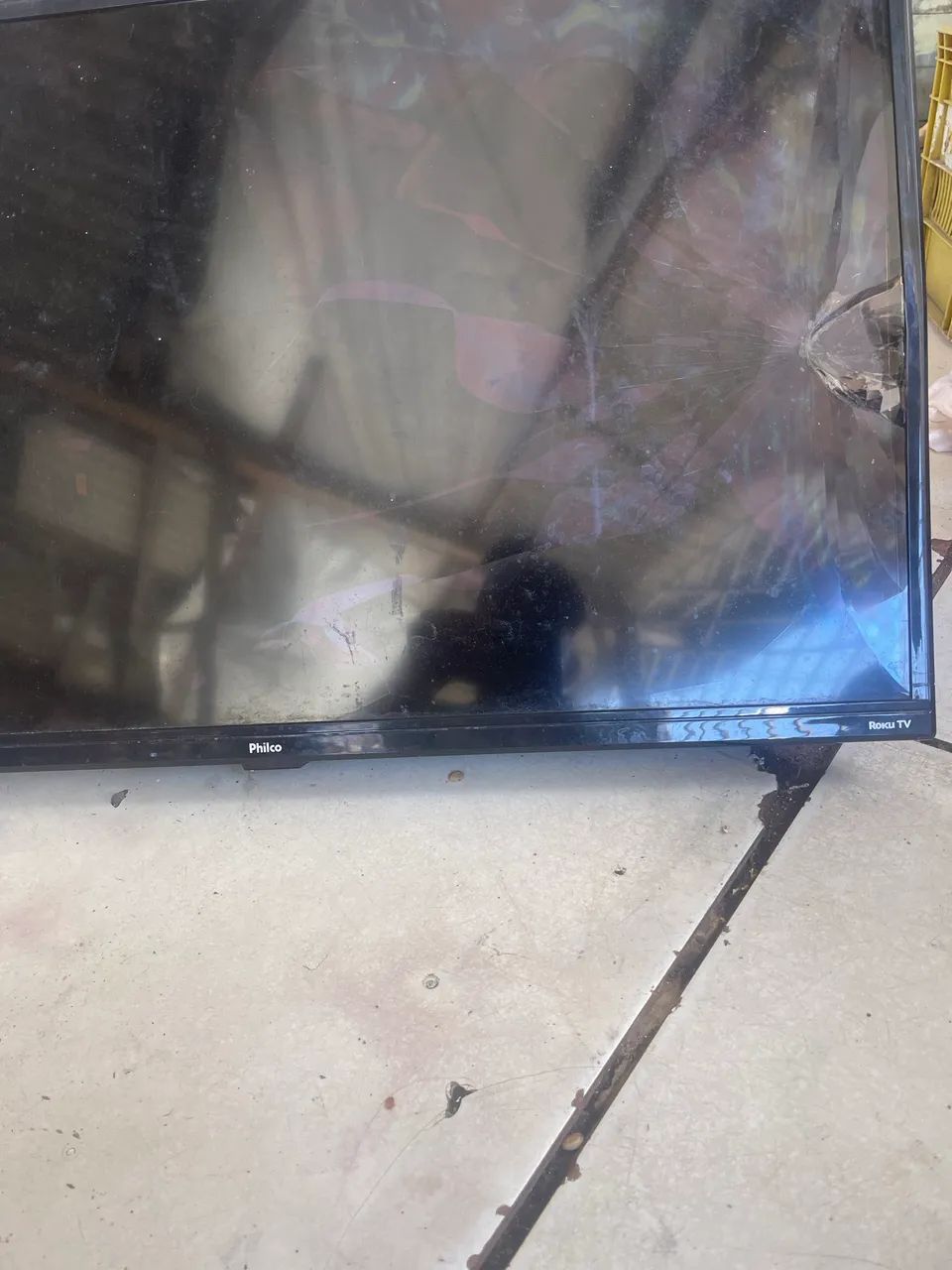Tv Philco com tela quebrada smart