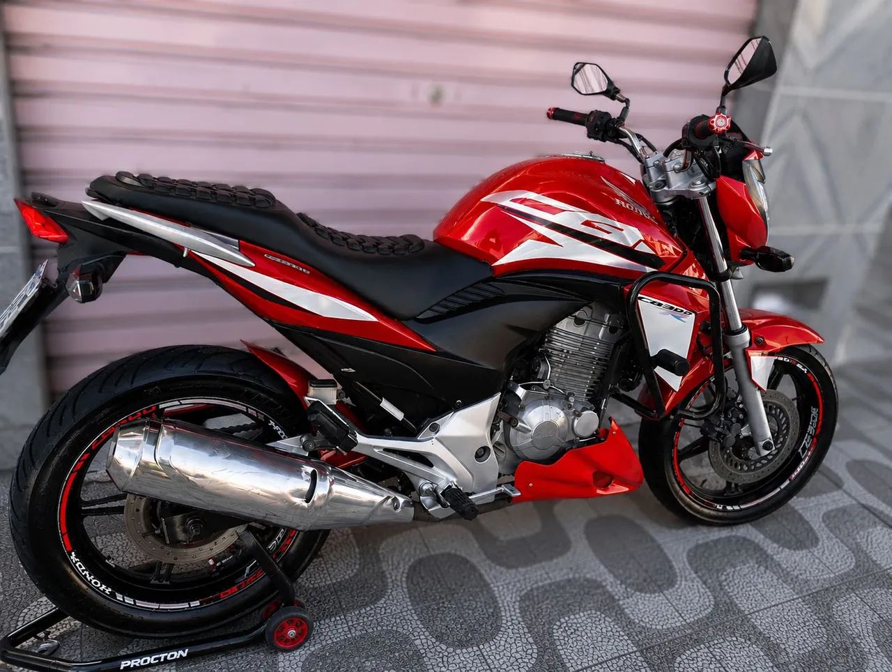 CB300R. ano 2014 - Foto 2
