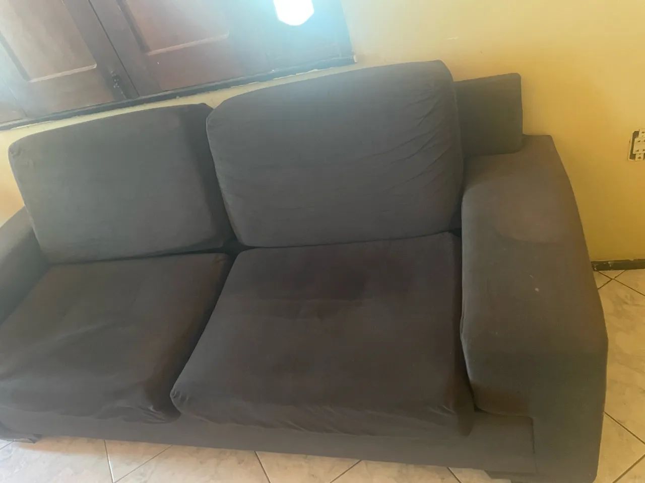 Sofá seminovo 