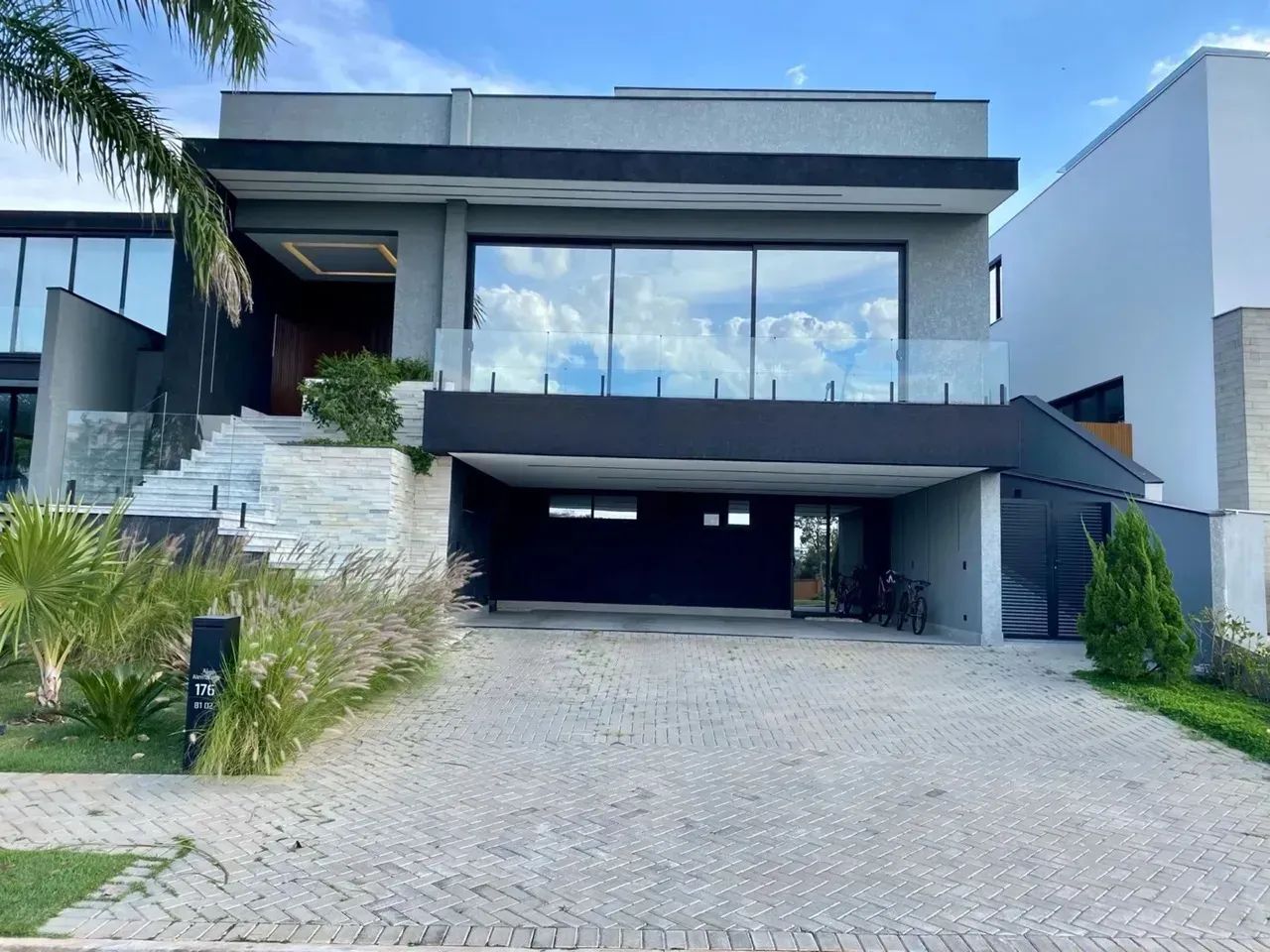Casa a venda com 3 dormitórios em Condomínio Alphaville Nova Esplanada