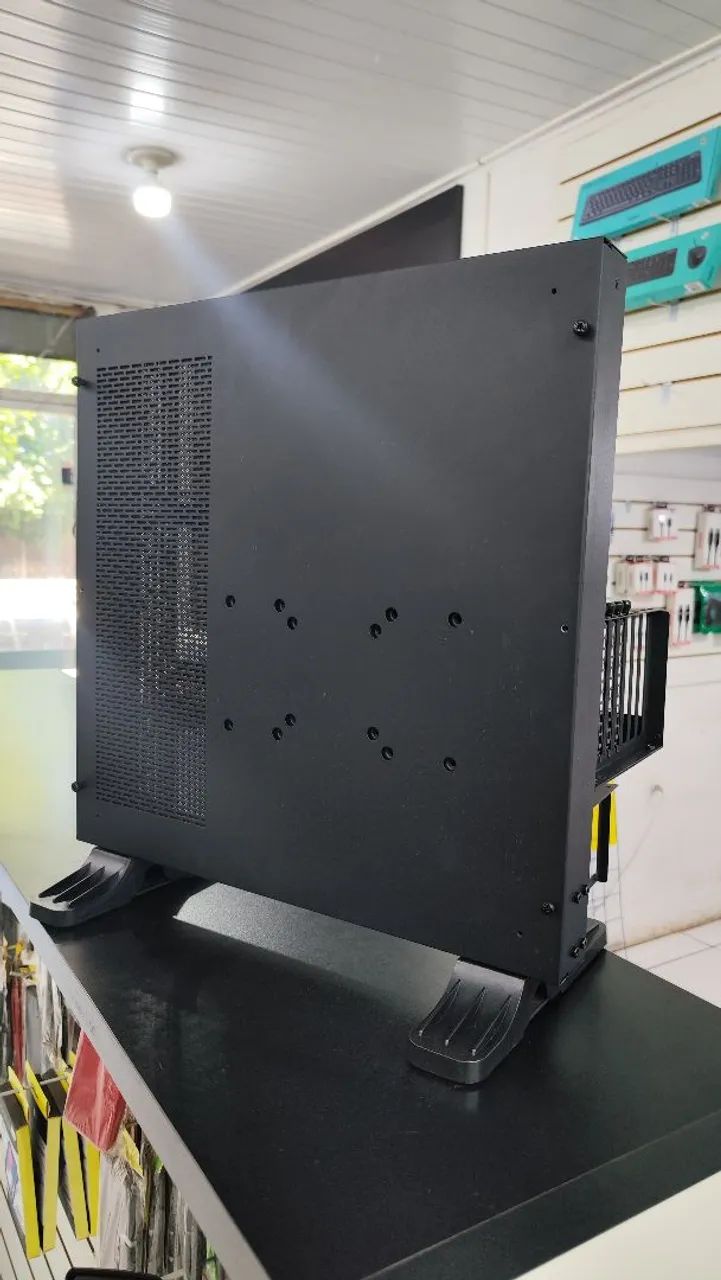 Gabinete Thermaltake Core p3 tg - Foto 4