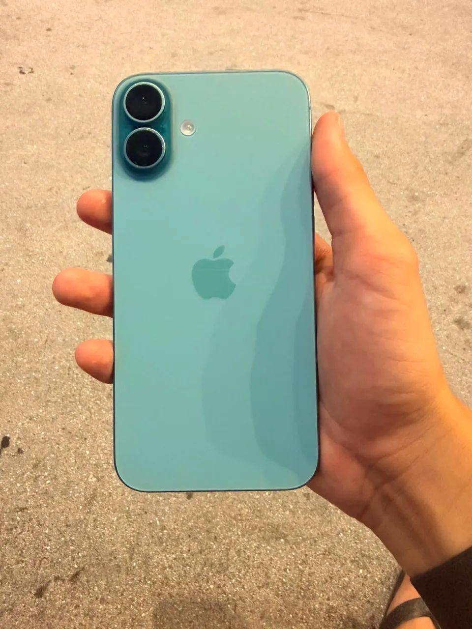 IPHONE 16 PLUS - Foto 3