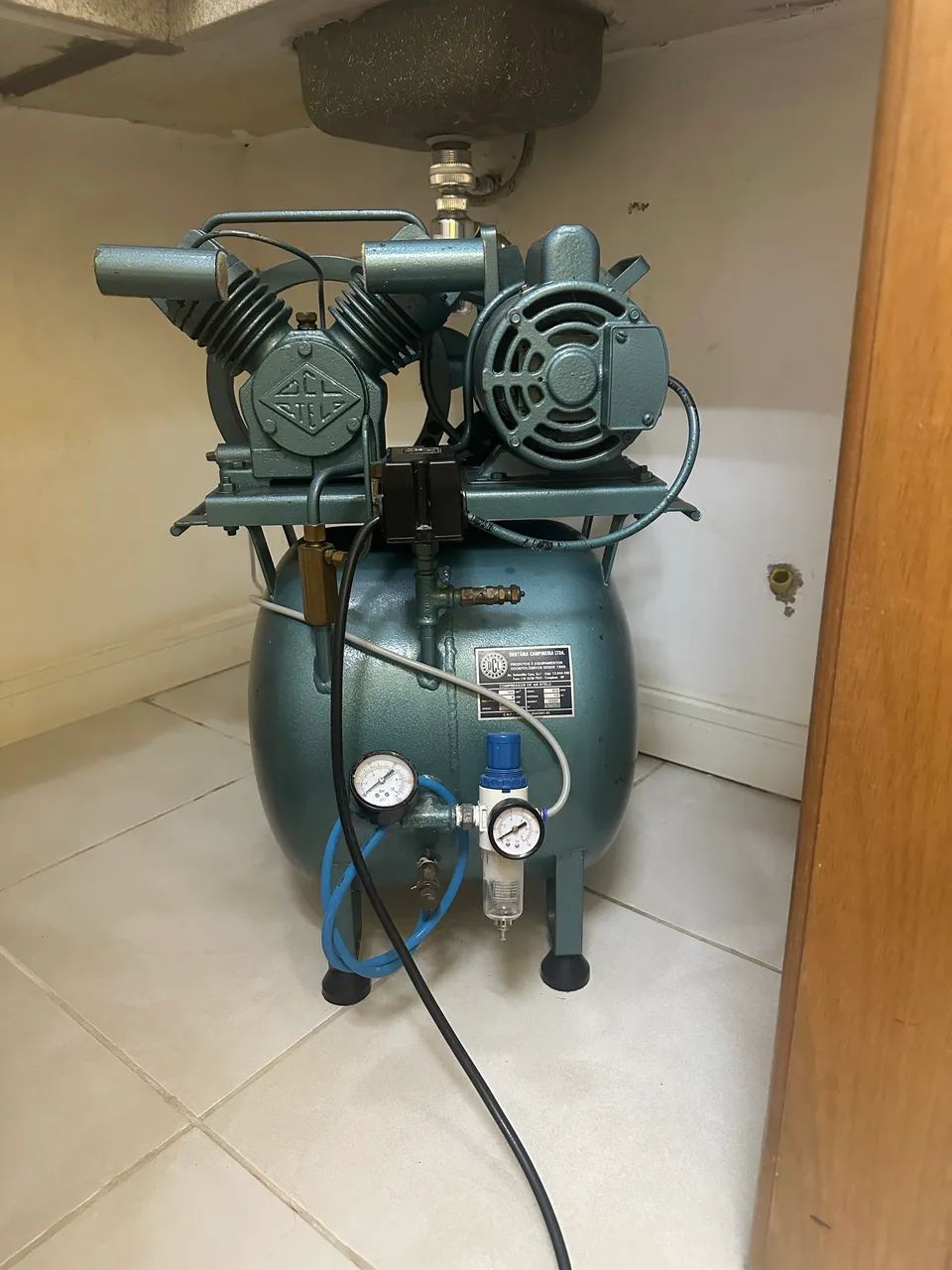 Vende-se Compressor Stello com pouquissimo uso - Foto 2