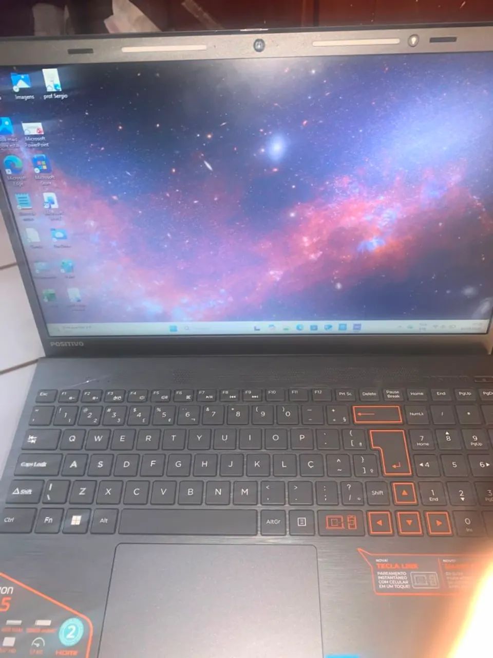 ? Notebook Positivo Vision C15<br>Notebook em bom estado e funcionando normalmente.