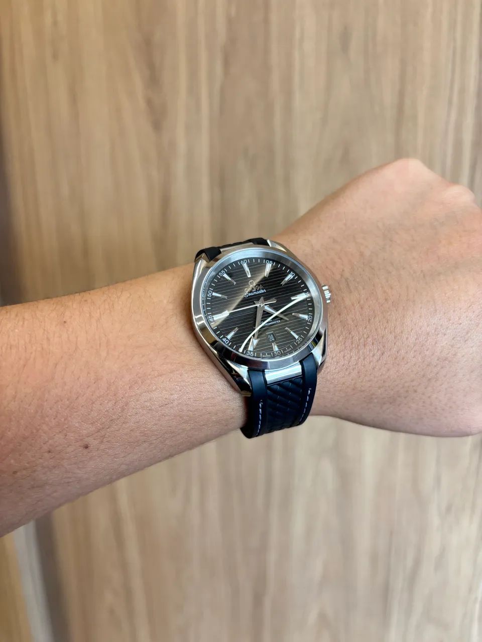 OMEGA SEAMASTER AQUA TERRA CO-AXIAL MASTER CHRONOMETER CLONE GRADE A +