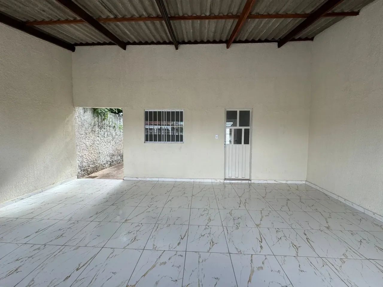 Imóvel para aluguel possui 120 metros quadrados com 2 quartos em Morada da Serra - Cuiabá 