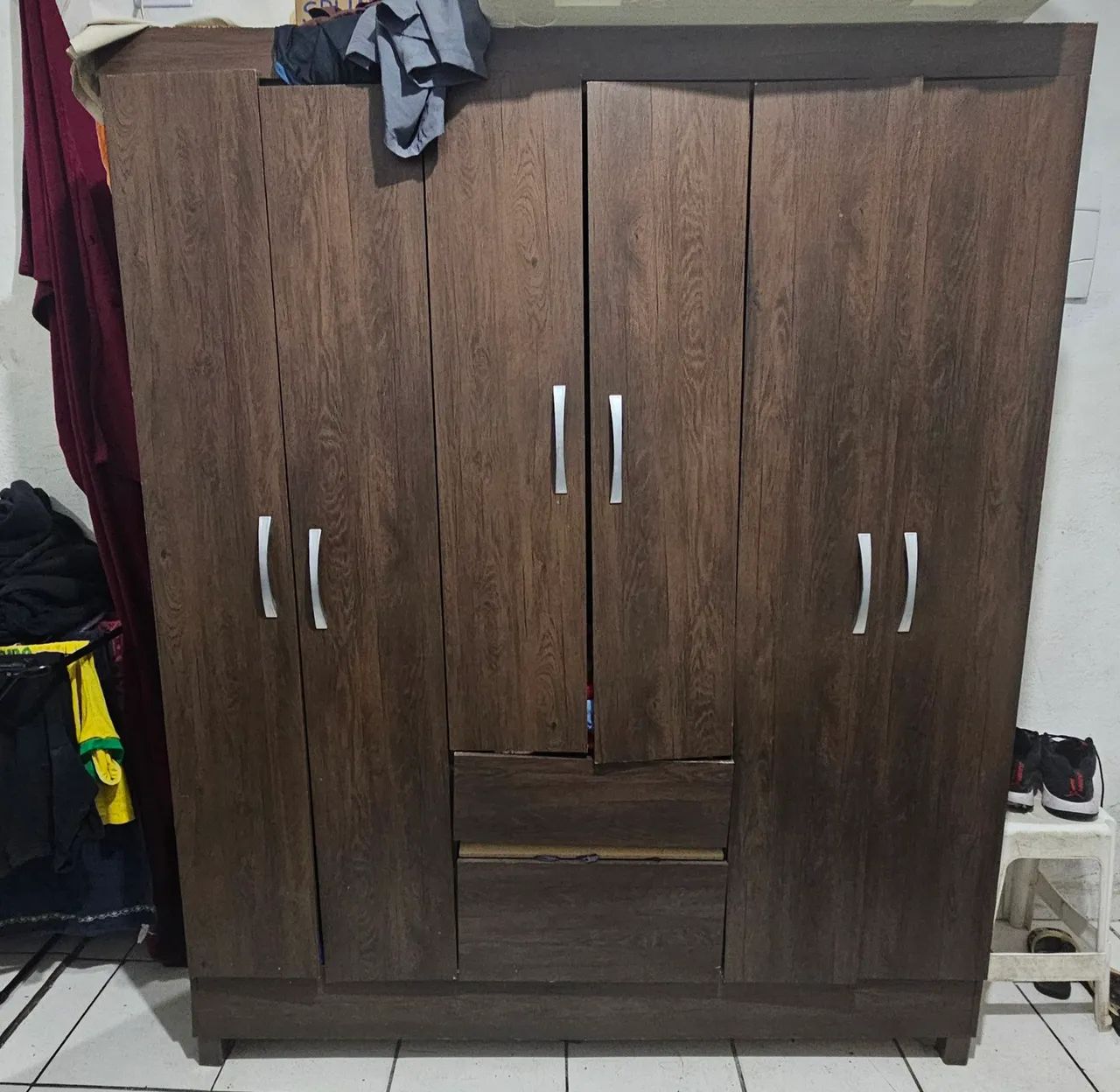 Guarda roupa 4 portas 