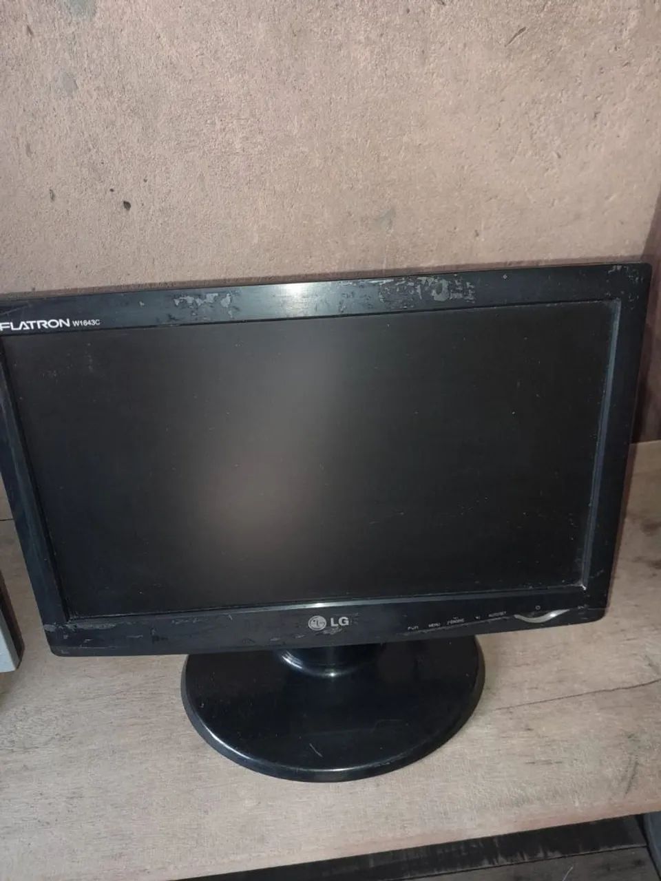 4 monitores tudo funcionando  - Foto 2