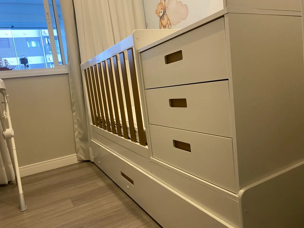 Berço com cama auxiliar pouco uso, valor novo 2500
