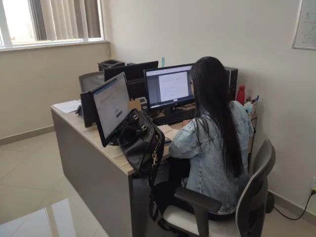 Mesa dupla para escritório