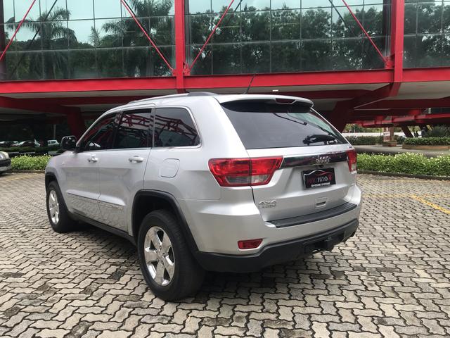Jeep Grand Cherokee Laredo 3.6 v6 4x4 automática tiptronic completa 2011 - Foto 6