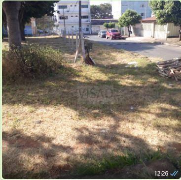 Lote de esquina com uma casa simples nascente - Foto 4