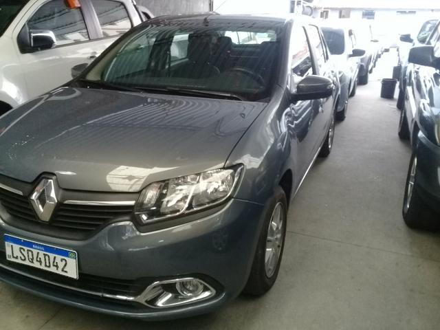 Renault-logan 1.6 valor anunciado tem mais 10 mil de entrada - Foto 3