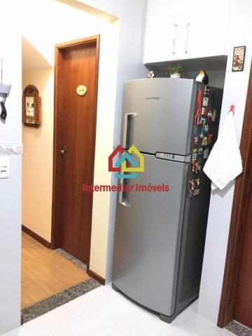 Comary - Ótima casa triplex geminada em condomínio com lazer - Foto 17