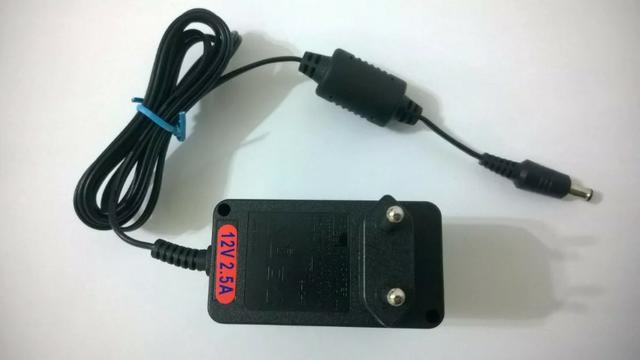 Fonte Chaveada Bivolt 12v 2,5A 30W (P/ Cameras, Decodificadores, Fitaled, conversores.)