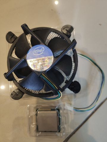 Processador Celeron 2.4 GHZ Com cooler * Nunca usado - Foto 5