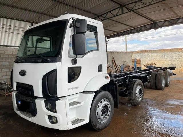 FORD CARGO 2429 13/13