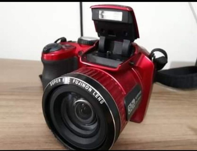 Câmera Digital Fujifilm Finepix S4800 semi profissional