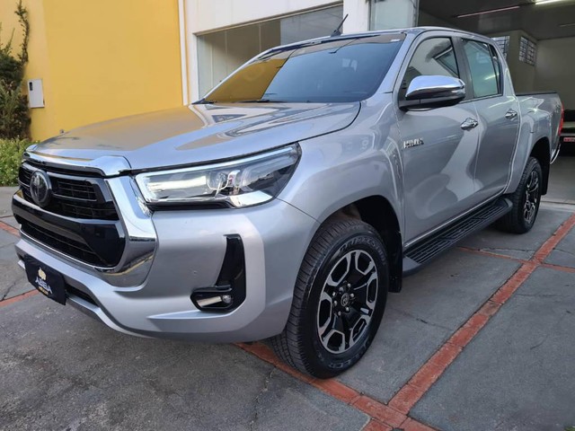 TOYOTA HILUX SRX 4X4