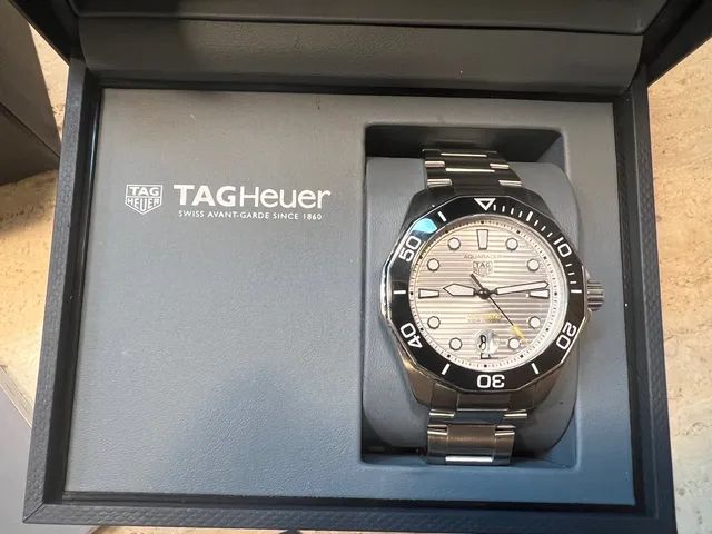 Rel gio TAG Heuer Aquaracer Professional 300 Seminovo na