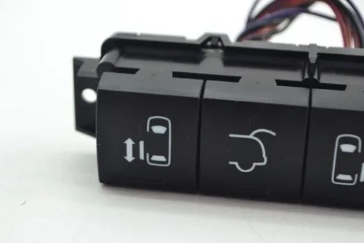 Botão Controle Porta Malas On Off Chrysler Town Country Orig - Foto 3