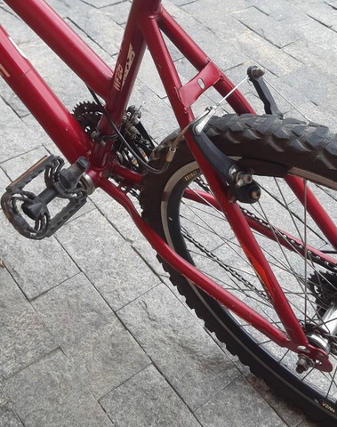 Bicicleta Vermelha - Houston Enterprise  Usada, Aro 26