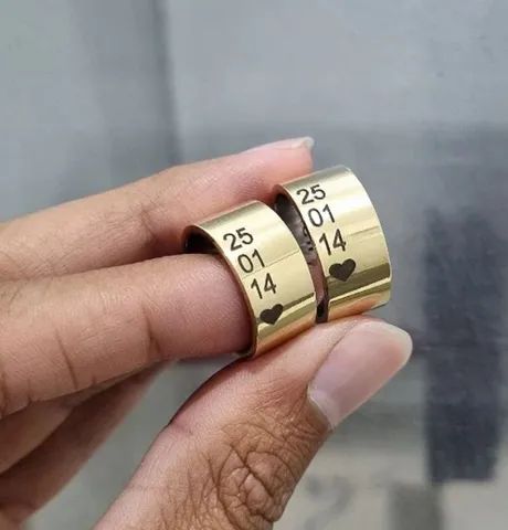 PAR DE ALIANÇAS CASAMENTO 