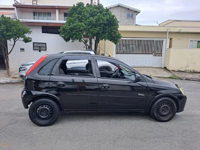 comprar Chevrolet Corsa Hatch em Jacareí - SP