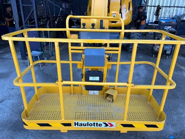 Plataforma Elevatória Articulada Diesel Combustão HA16SPX ano 2012 - Foto 5