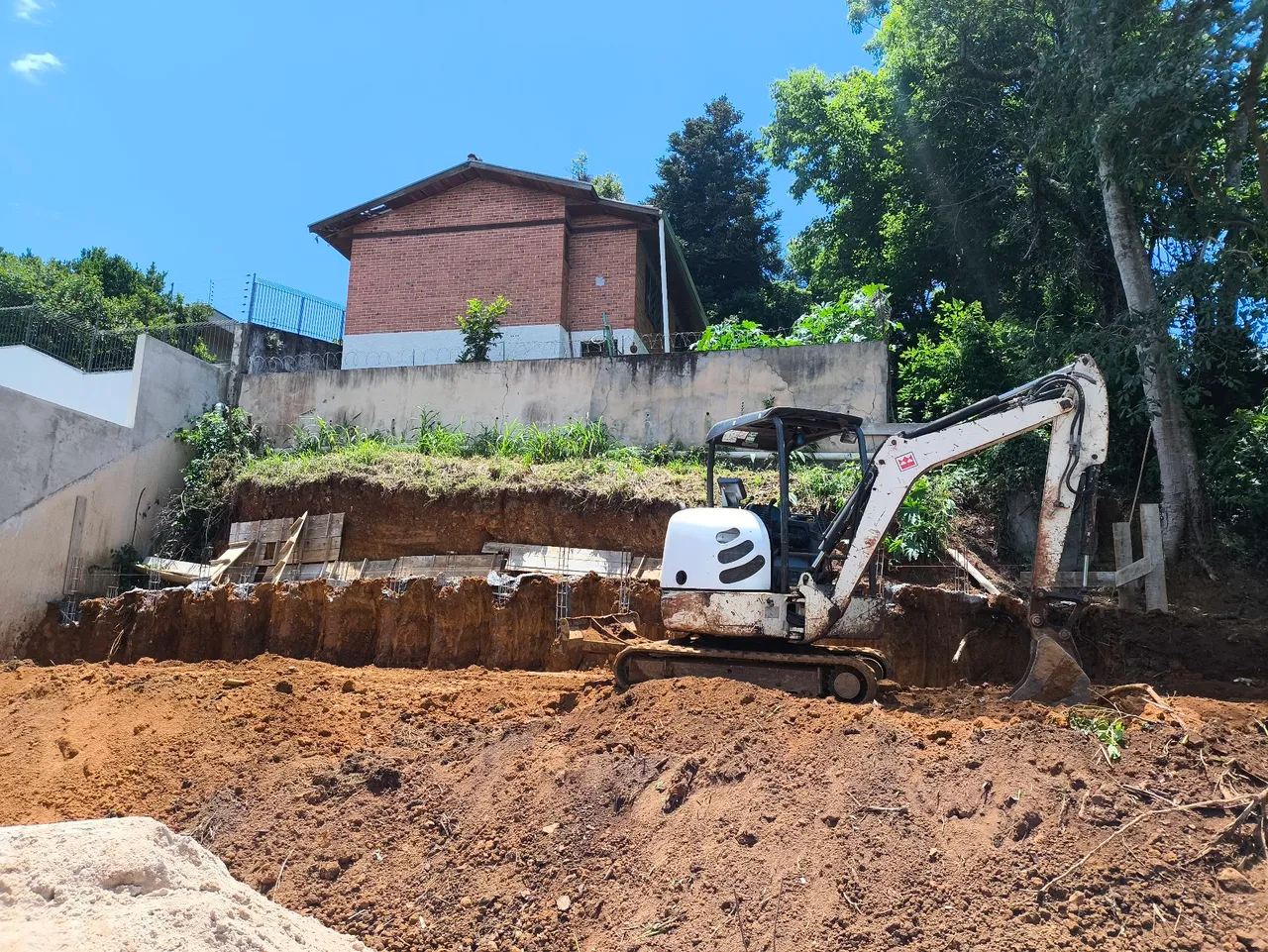 Vendo Mini Escavadeira Terex 2011