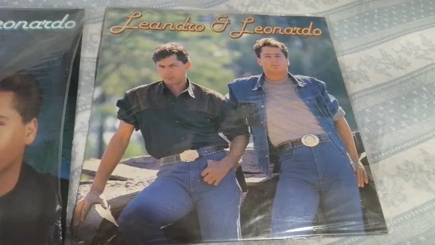 Coleção 2 Lp Vinil Leandro & Leonardo - Lote 2 Ver Descrição - Foto 4