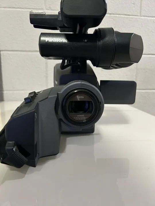 Câmera Filmadora Panasonic avchd + Tripé + bolsa Bag