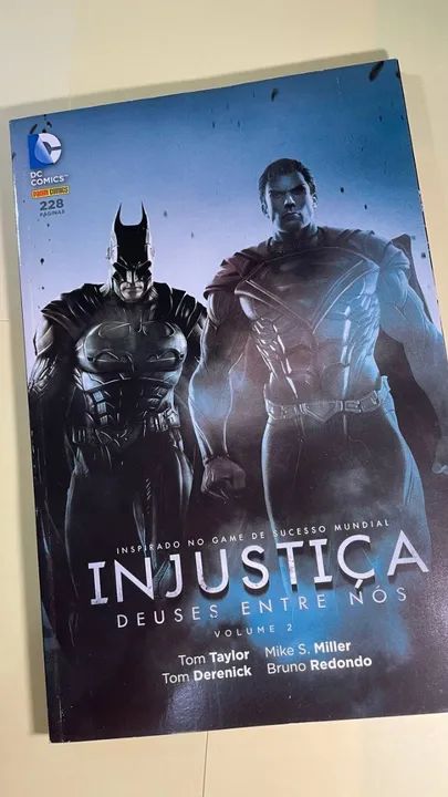 Injustiça Deuses Entre Nós - Volume 2 - Panini Comics - capa cartão - 2014