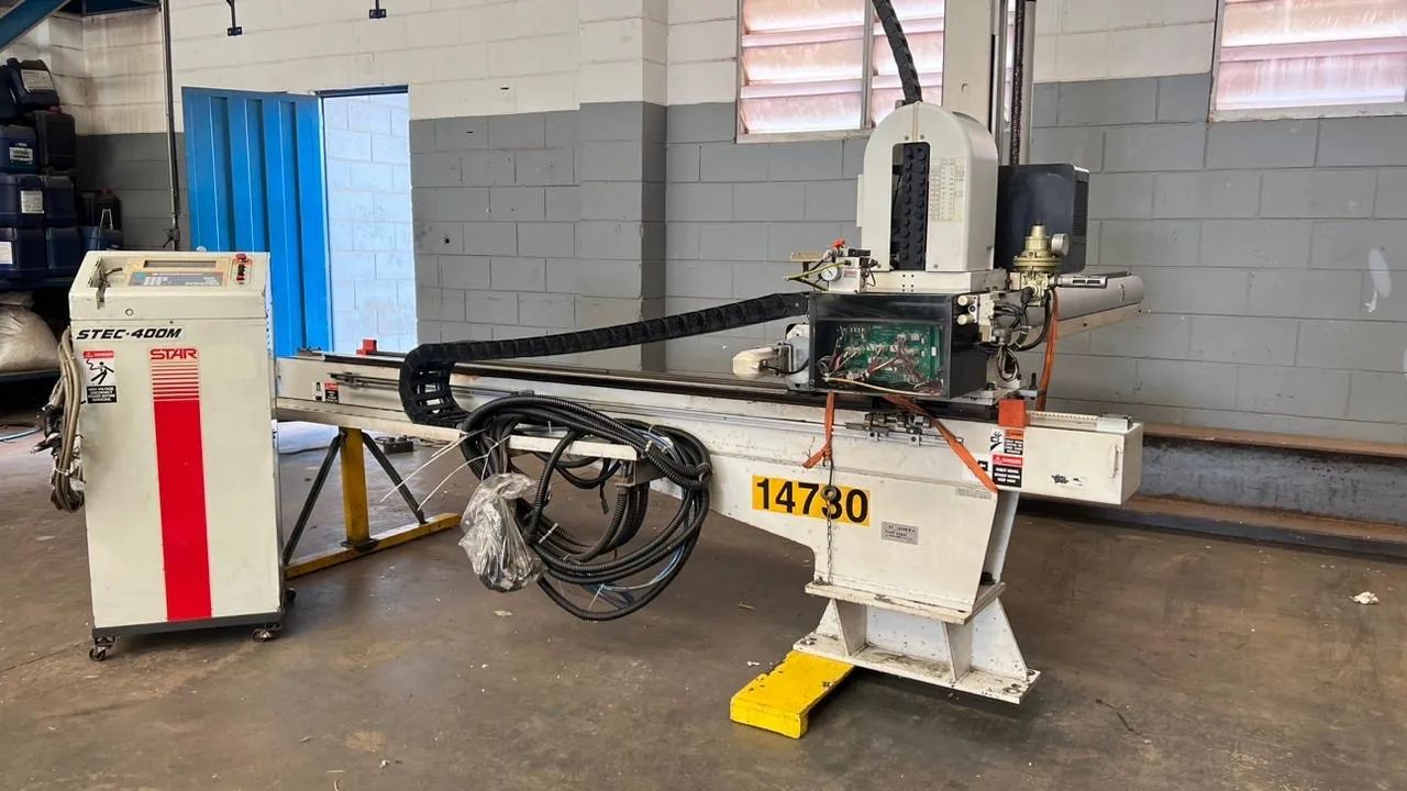 Robô para injetora modelo STEC- 400 STAR - Foto 3