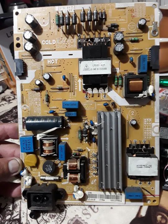 TV Samsung SMART LED  UN48J6300AG  todas as peças  - Foto 4