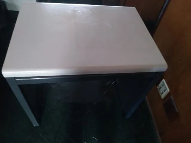 Mesa Escritório Reta com base em Metal - 80 x 60 x 72 - Foto 5