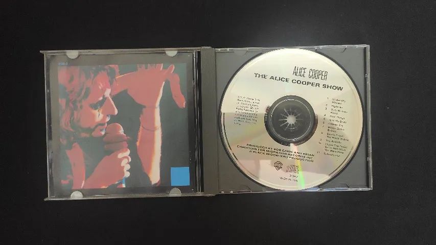 CD Alice Cooper - The Alice Cooper Show (importado)- usado - Foto 2