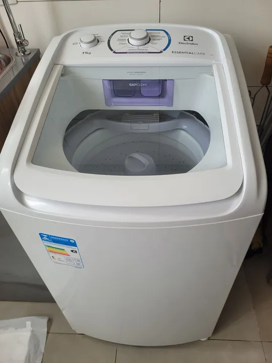 Máquina de Lavar Roupa Electrolux 11kg EssentialCare