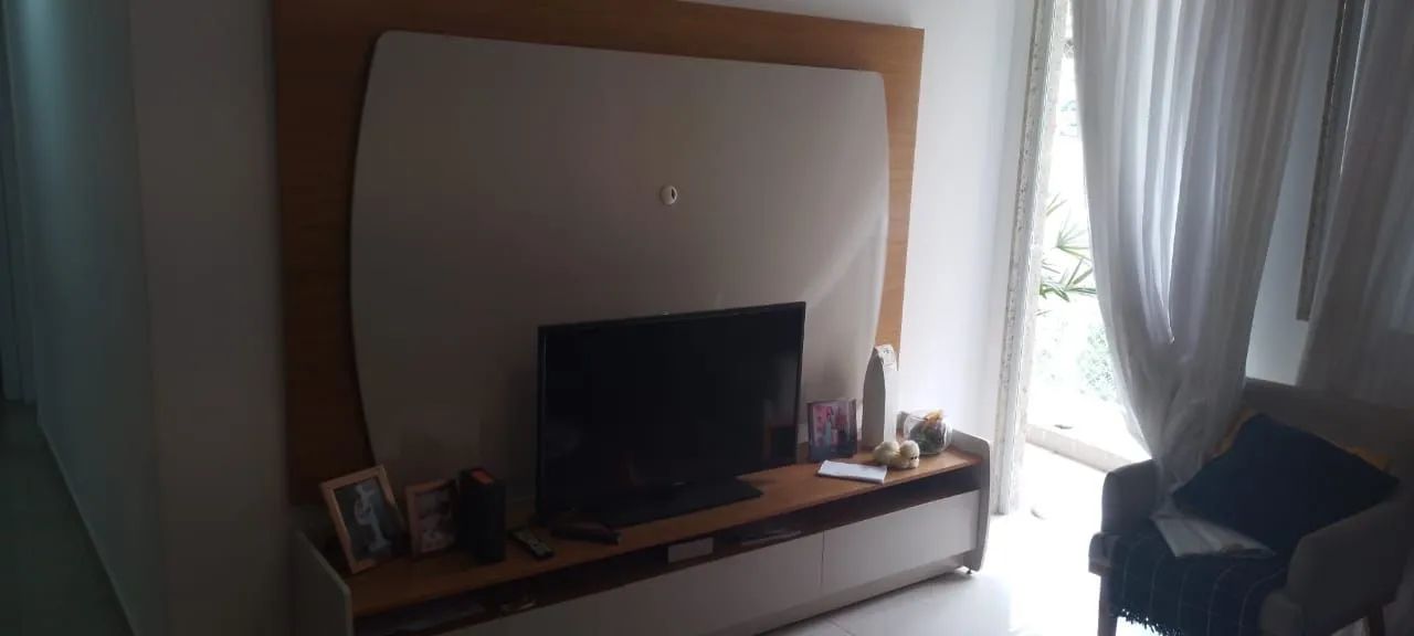 Rack para TV com design moderno - Foto 5