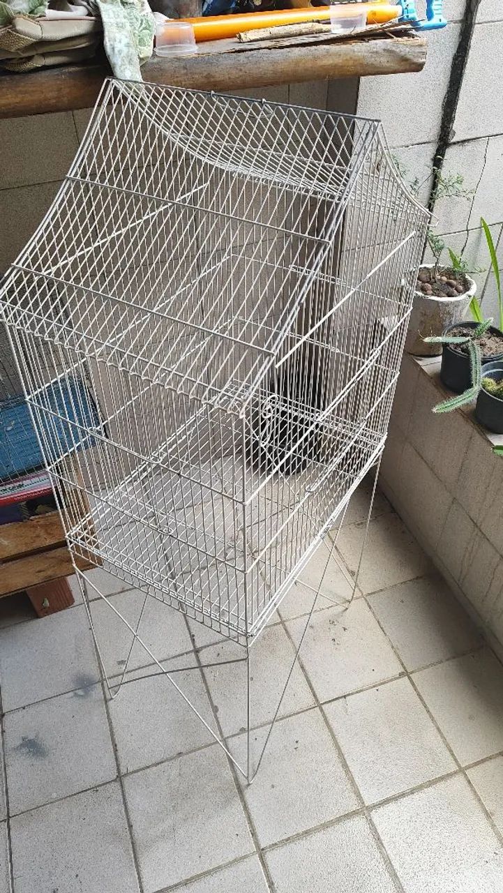 Gaiola para passarinho (calopsita, periquitos, agapórnis,etc) em ótimo estado 
