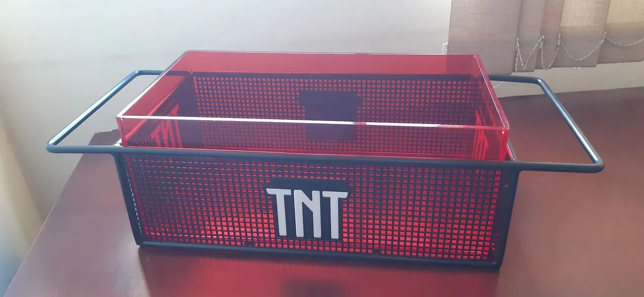 Expositor ou caixa para gelo TNT Vermelho
